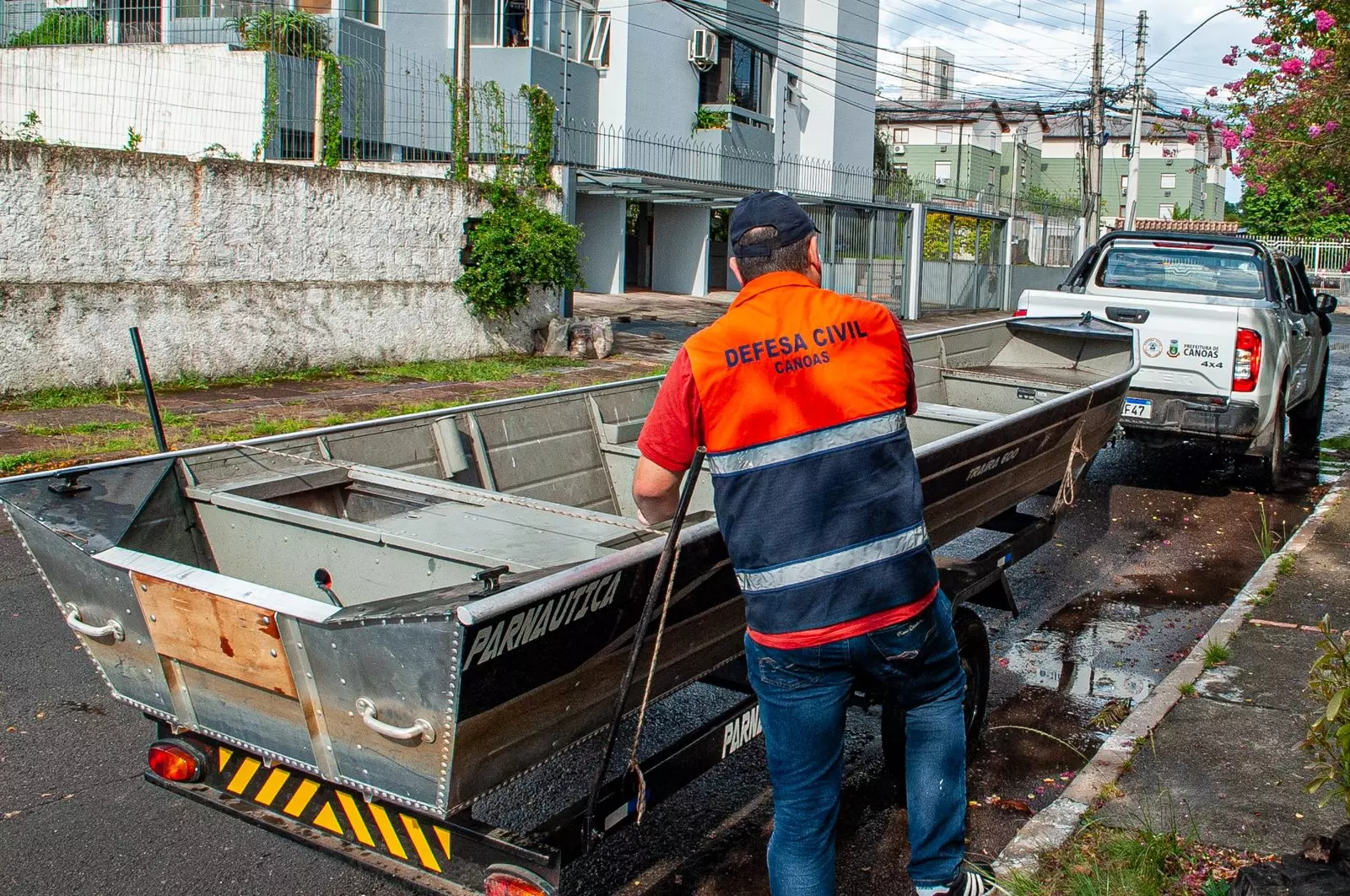 Prefeito Airton Souza, de Canoas/RS, envia ajuda para Itapema/SC após enchentes